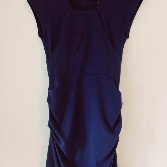 Max Azria dress size 2 - Picture 4 of 5